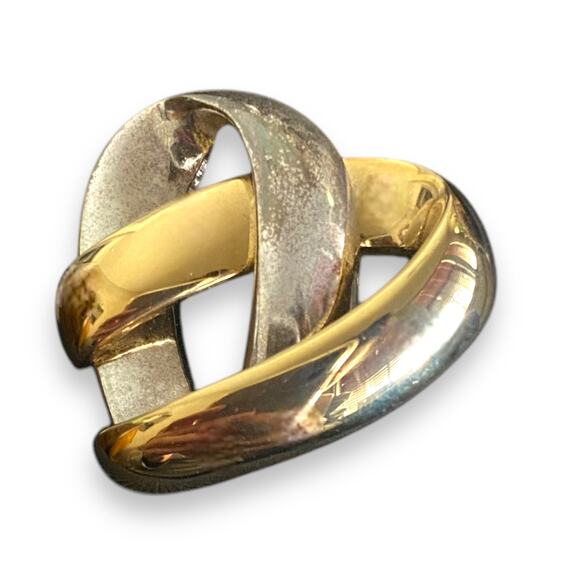 Vintage Knotted Heart Brooch Pin Mid Size Gold Silver Woven Metal Back Pin 1980s - Picture 2 of 11